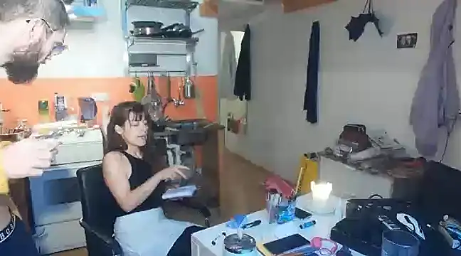 LinaWinter online show from 12-23-24, 12:19