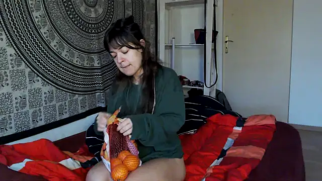 LinaWinter online show from 03-07-25, 06:02