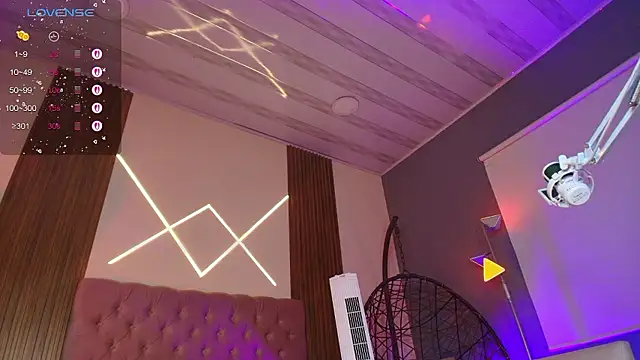 Snapshot of rihanna_rose chatting on 01-10-26, 09:22 rihanna rose online show from 01-10-26, 09:22