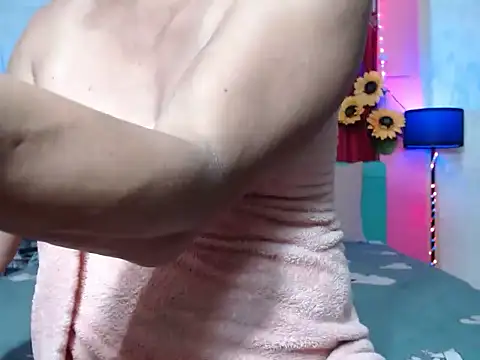 UrAsianPrincessDanie online show from 04-21-26, 05:47