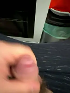 Snapshot of DauerGeilDaddy chatting on 01-06-26, 07:50 DauerGeilDaddy online show from 01-06-26, 07:50