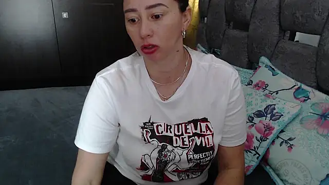 sara hott 1 online show from 07-22-26, 03:26