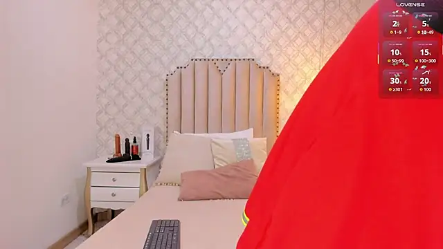 Snapshot of Pia_Johnson_ chatting on 01-14-26, 11:27 Pia Johnson online show from 01-14-26, 11:27