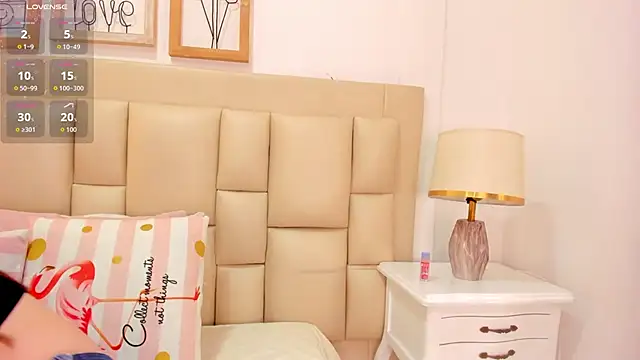 Snapshot of Pia_Johnson_ chatting on 02-07-26, 11:36 Pia Johnson online show from 02-07-26, 11:36