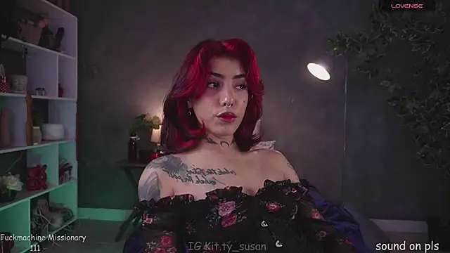 Snapshot of kitty_pruu chatting on 06-24-26, 11:37 kitty pruu online show from 06-24-26, 11:37