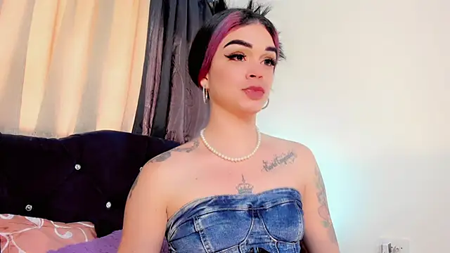 Snapshot of lesly_xx chatting on 05-31-26, 06:09 lesly xx online show from 05-31-26, 06:09