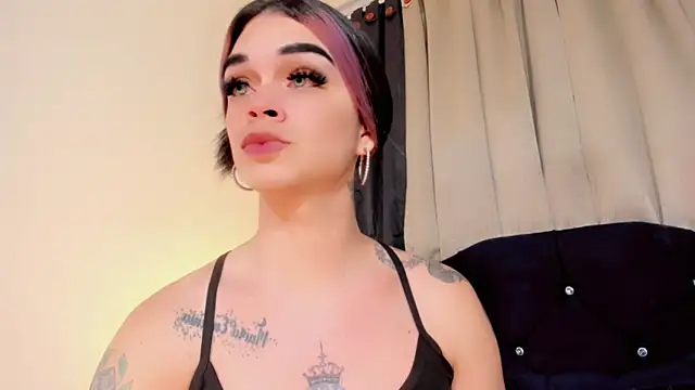 Snapshot of lesly_xx chatting on 06-12-26, 03:16 lesly xx online show from 06-12-26, 03:16