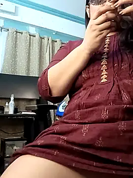 Snapshot of AgniPriya chatting on 01-11-26, 05:29 AgniPriya online show from 01-11-26, 05:29
