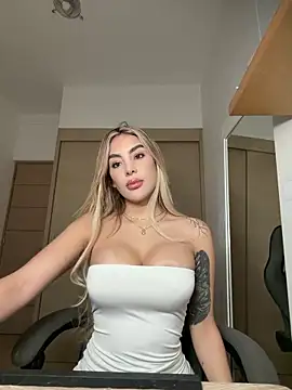 Snapshot of mi_suk11 chatting on 03-15-26, 11:55 mi suk11 online show from 03-15-26, 11:55