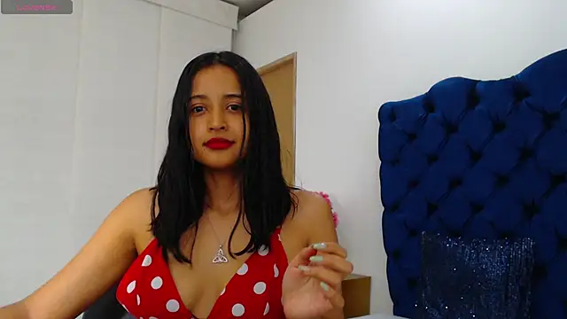 Snapshot of Lili666_ chatting on 05-10-26, 03:33 Lili666 online show from 05-10-26, 03:33