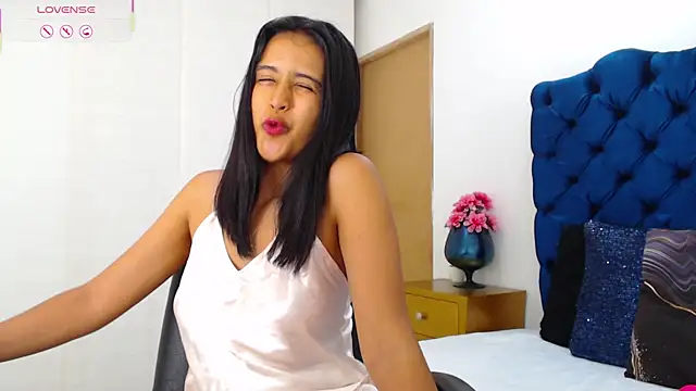 Snapshot of Lili666_ chatting on 06-16-26, 03:31 Lili666 online show from 06-16-26, 03:31
