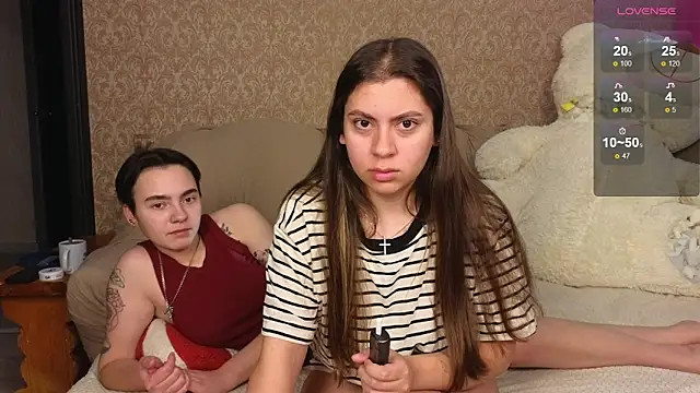 twobabesweet online show from 10-16-25, 08:04