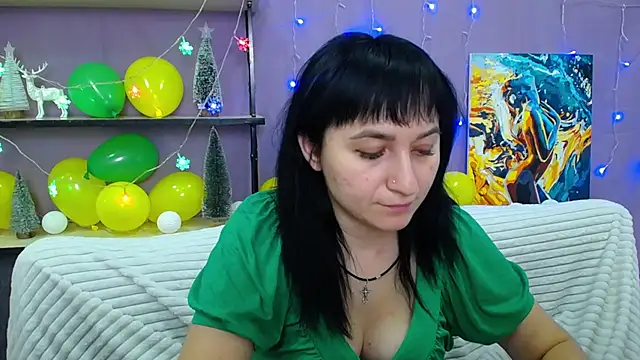 NinaFlawlees online show from 01-13-25, 11:38