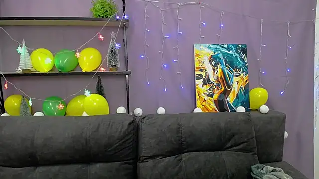 NinaFlawlees online show from 01-16-25, 11:06