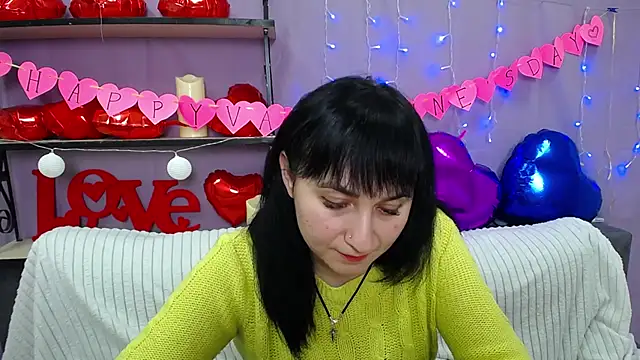 NinaFlawlees online show from 02-07-25, 07:17