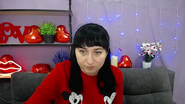 NinaFlawlees online show from 03-05-25, 11:38