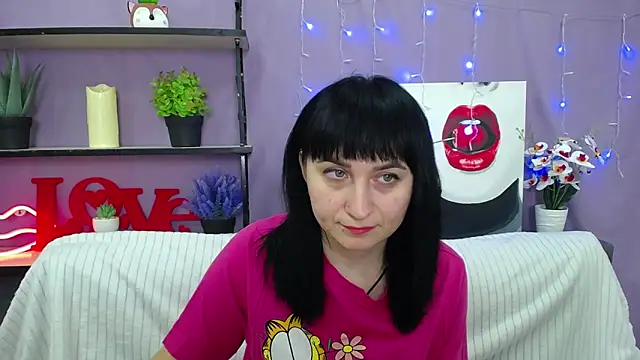 NinaFlawlees online show from 03-15-25, 06:54