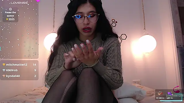 adriscute online show from 01-29-25, 02:19