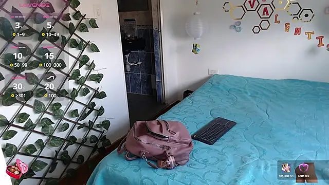 adriscute online show from 02-19-25, 07:59