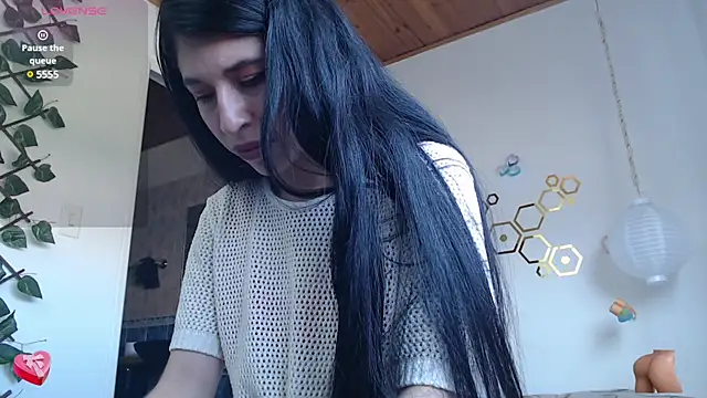 adriscute online show from 02-26-25, 09:37