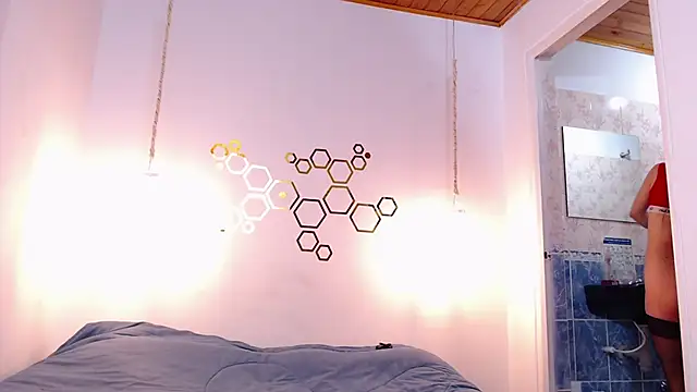 adriscute online show from 03-21-25, 03:01