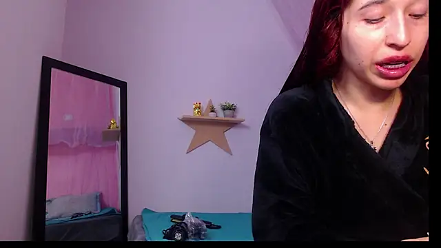 adriscute online show from 05-17-26, 11:45