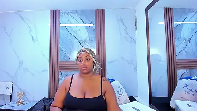 Snapshot of HannyMansonh chatting on 03-05-25, 03:08 HannyMansonh online show from 03-05-25, 03:08