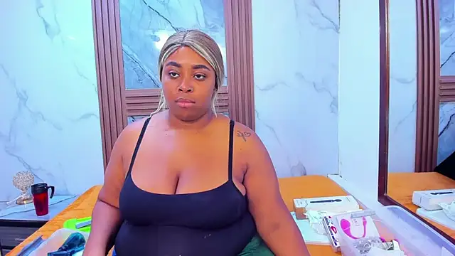 Snapshot of HannyMansonh chatting on 03-06-25, 03:02 HannyMansonh online show from 03-06-25, 03:02