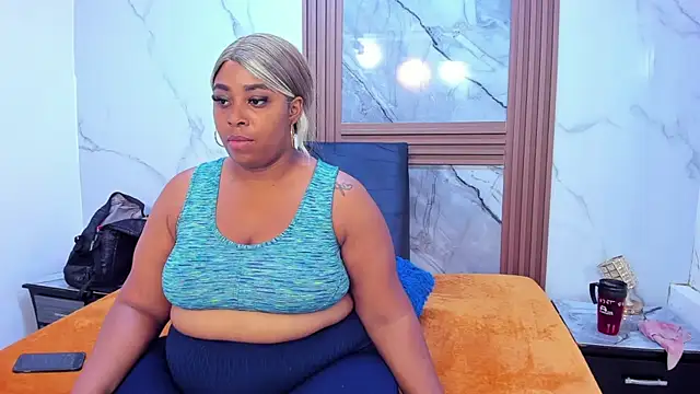 Snapshot of HannyMansonh chatting on 03-08-25, 03:28 HannyMansonh online show from 03-08-25, 03:28