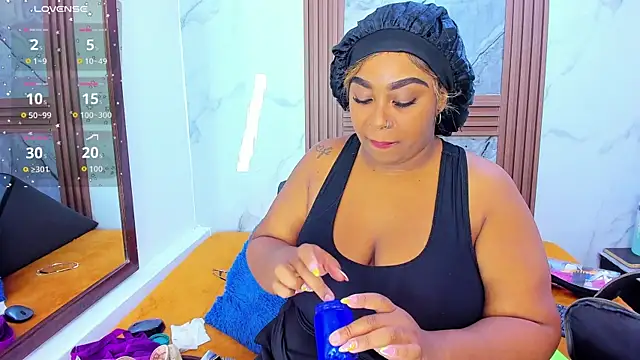 Snapshot of HannyMansonh chatting on 10-15-25, 03:50 HannyMansonh online show from 10-15-25, 03:50