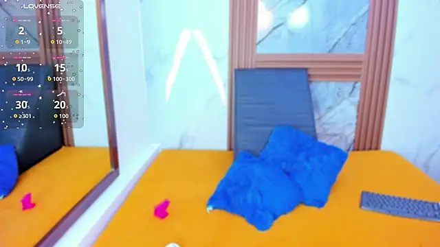 Snapshot of HannyMansonh chatting on 10-19-25, 03:40 HannyMansonh online show from 10-19-25, 03:40