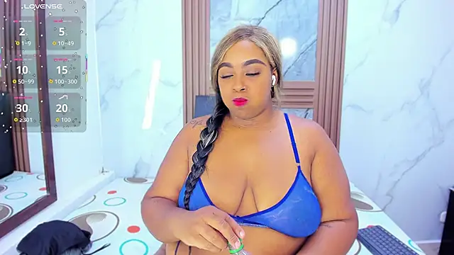 Snapshot of HannyMansonh chatting on 12-23-25, 03:37 HannyMansonh online show from 12-23-25, 03:37