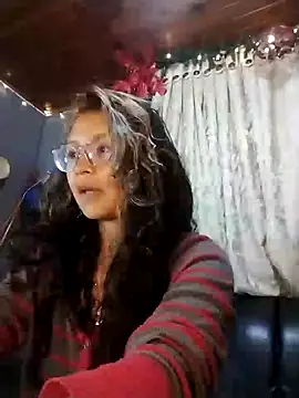 Snapshot of Hathorlove chatting on 12-23-24, 02:56 Hathorlove online show from 12-23-24, 02:56