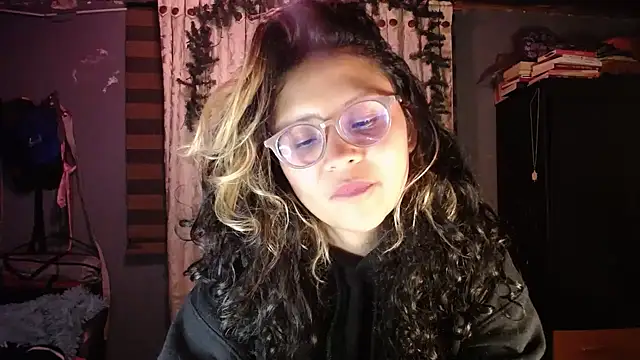 Hathorlove online show from 01-13-26, 01:55