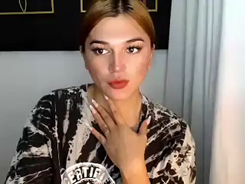 hotstellacumxxx online show from 12-04-24, 04:43