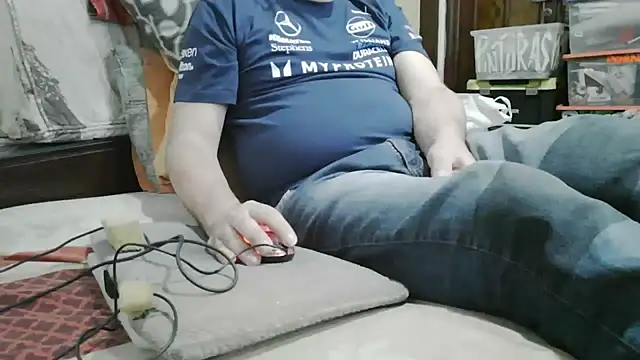 Snapshot of messi_syssy chatting on 05-21-26, 09:00 messi syssy online show from 05-21-26, 09:00