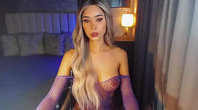 Miss Amandaversace online show from 02-18-25, 05:31