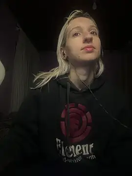 Snapshot of bunnydark00 chatting on 10-01-25, 01:11 bunnydark00 online show from 10-01-25, 01:11