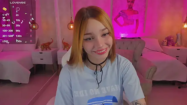 Snapshot of LITTLE-VIVI chatting on 03-06-25, 03:24 LITTLE-VIVI online show from 03-06-25, 03:24