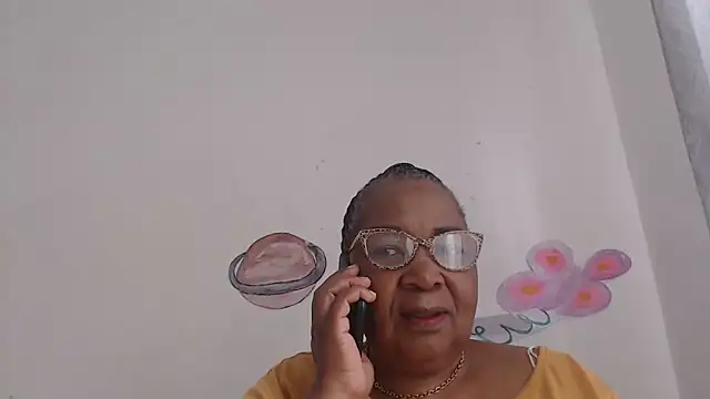 Snapshot of KinkyRicoSaisyours chatting on 02-16-25, 12:21 KinkyRicoSaisyours online show from 02-16-25, 12:21