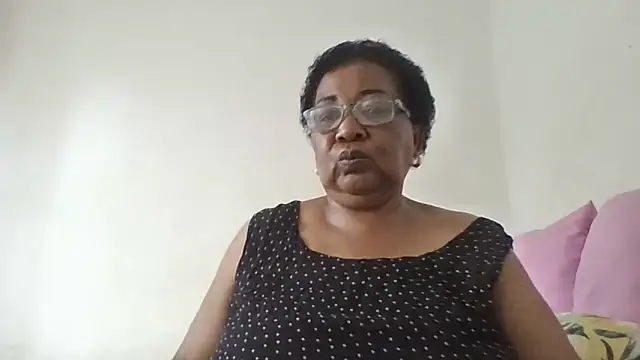 Snapshot of KinkyRicoSaisyours chatting on 03-06-26, 12:34 KinkyRicoSaisyours online show from 03-06-26, 12:34