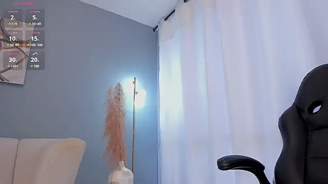 Snapshot of BrookeMiller chatting on 03-16-25, 09:37 BrookeMiller online show from 03-16-25, 09:37