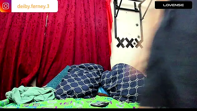 Snapshot of davidlatin66 chatting on 12-13-24, 06:10 davidlatin66 online show from 12-13-24, 06:10