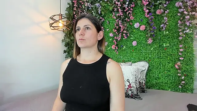 SarahDeyvis online show from 03-10-26, 04:12