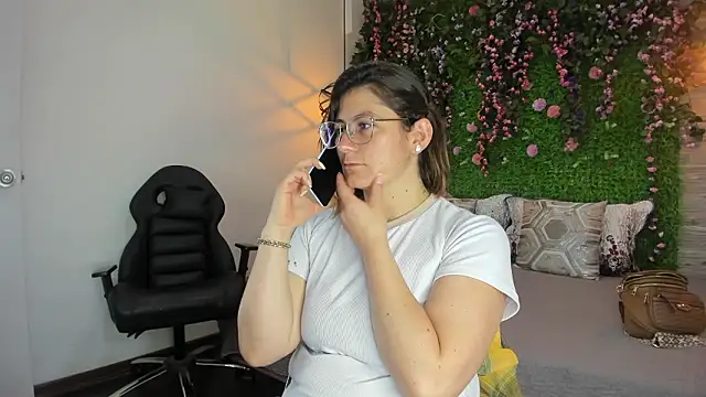 SarahDeyvis online show from 03-11-26, 01:39