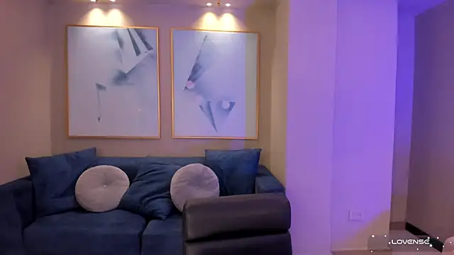 EveBensonX online show from 03-01-25, 03:49