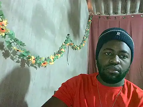 2ocmaxi online show from 12-19-25, 07:32