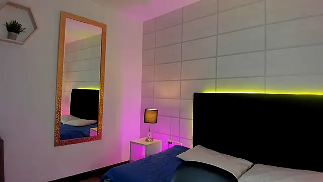 Snapshot of NanaRott chatting on 02-13-26, 07:10 NanaRott online show from 02-13-26, 07:10