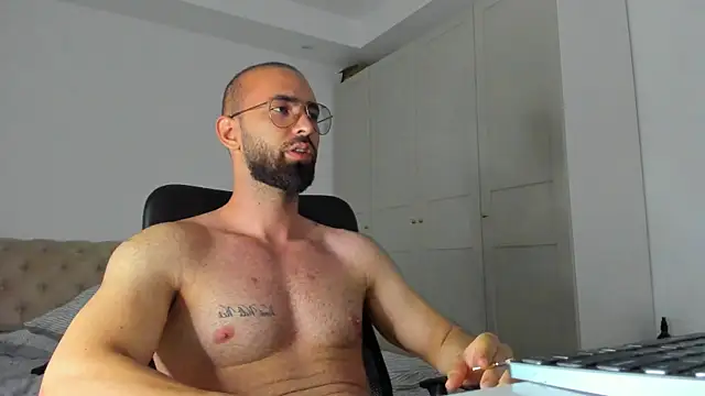 MichaelMasterss online show from 06-18-26, 09:19