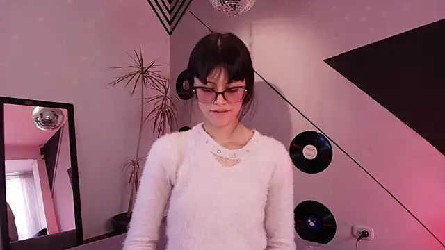 Snapshot of _Jessy_Moon_ chatting on 09-19-25, 07:36 Jessy Moon online show from 09-19-25, 07:36